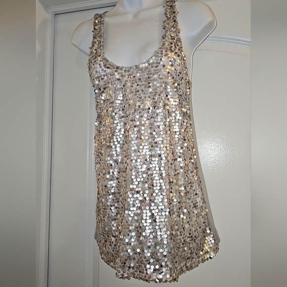 Wet Seal Tops - Wetseal Racerback Tank